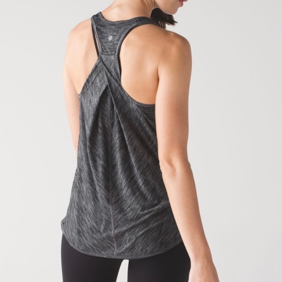 Lot of 2 Lululemon🍋Essential Tank’s - Picture 3 of 12